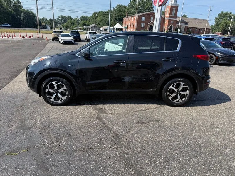 Used 2021 Red Kia LX image 5