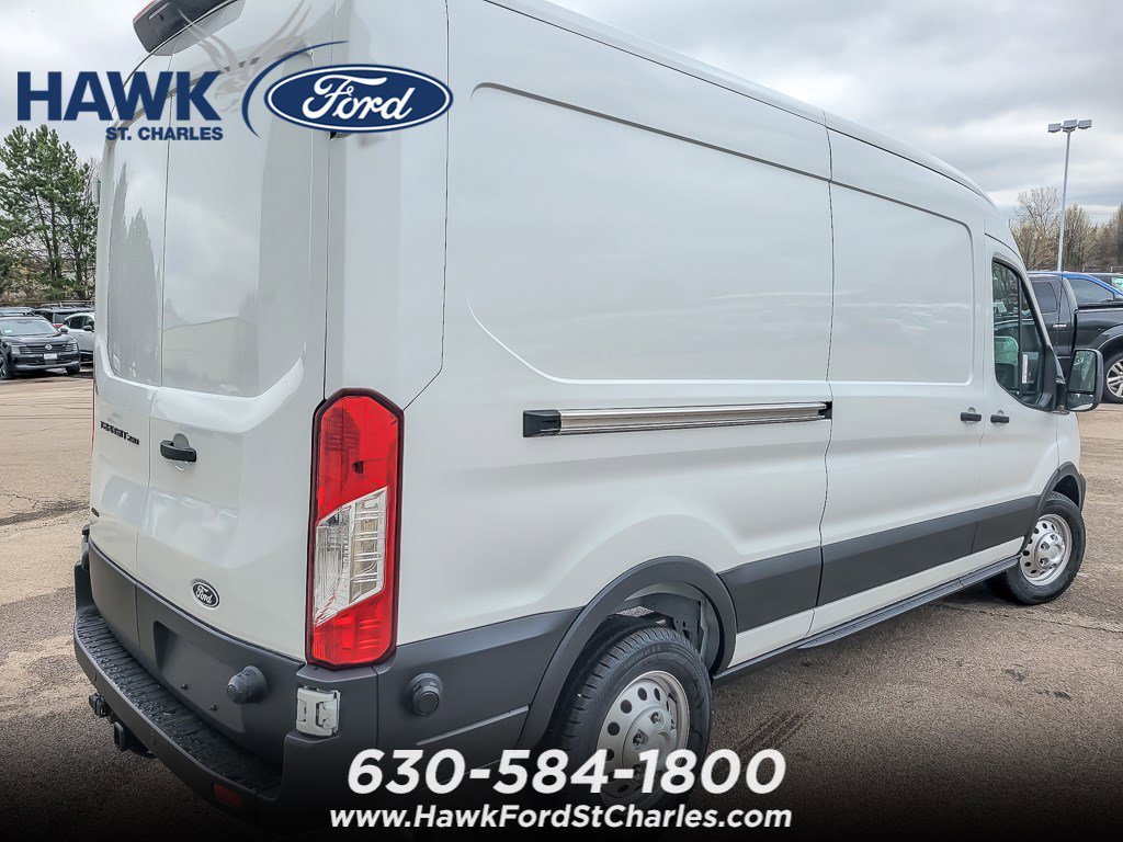 New 2026 Oxford White Ford Cargo Van image 7