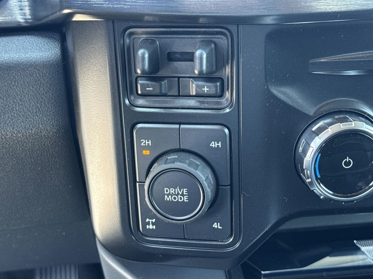 2025 Ford F-250 Super Duty Lariat - Photo 49