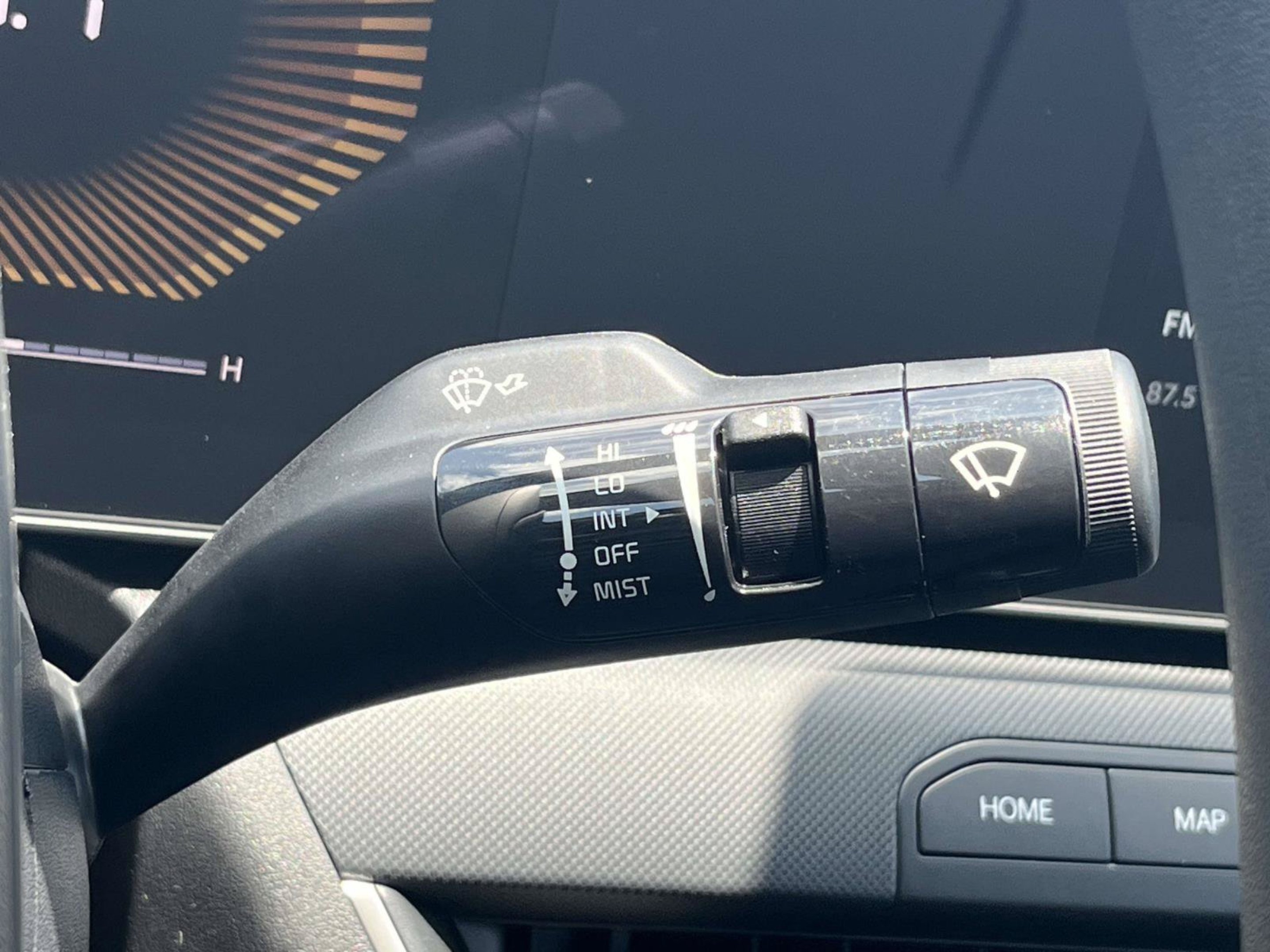 New 2026 Aurora Black Pearl Kia LXS image 32