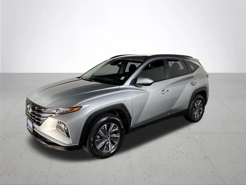 Used 2024 Silver Hyundai Blue image 2