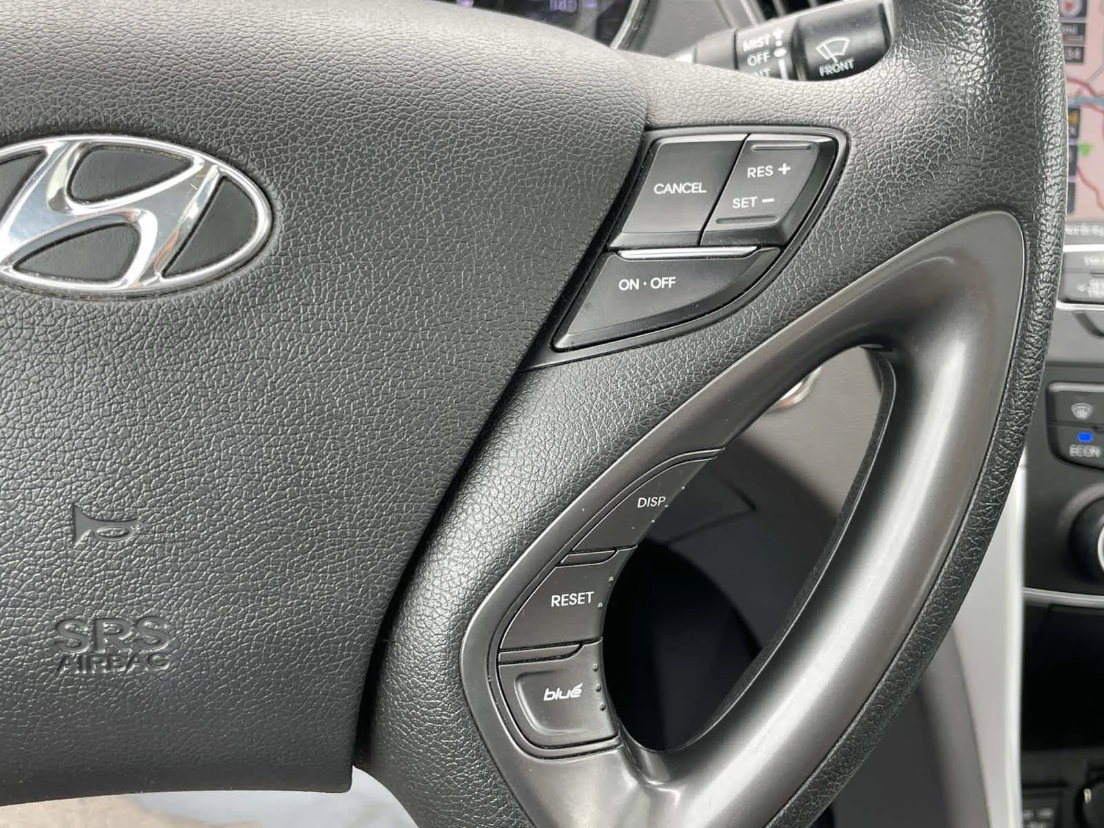 Used 2011 Porcelain White Pearl Hyundai Hybrid image 33