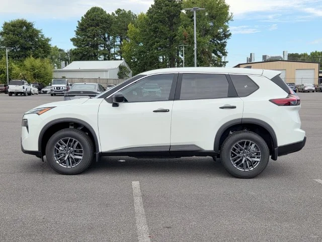 New 2026 Glacier White Nissan S image 2