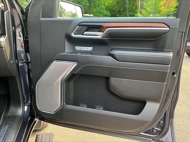 Used 2024 Silver GMC Denali image 20
