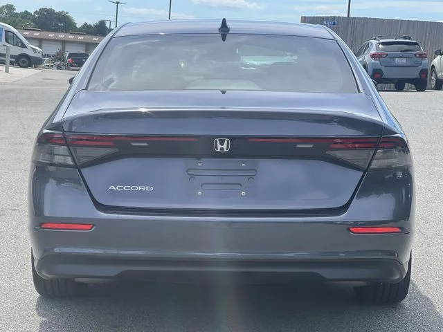 Used 2023  Honda LX image 12