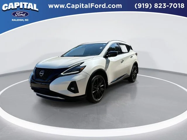 Used 2023 White Nissan SV image 4