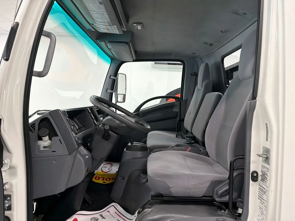 Used 2021 White Chevrolet Base image 9