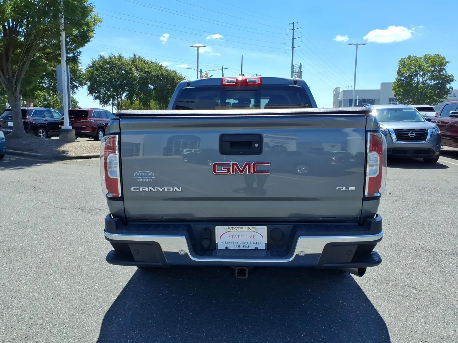 Used 2019 Quicksilver Metallic GMC 4WD SLE image 18