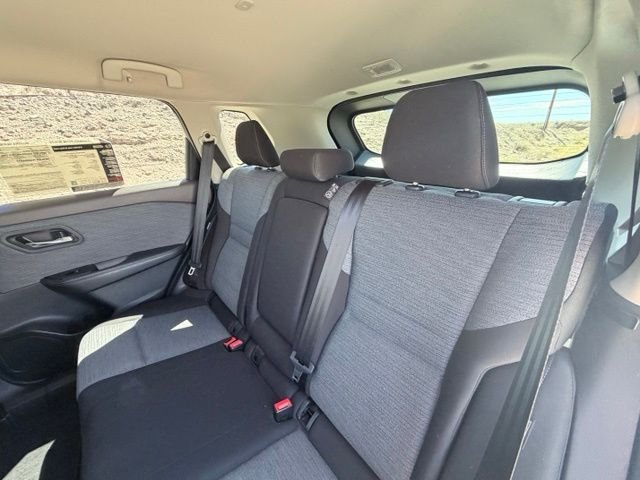 2023 Nissan Rogue SV - Photo 24