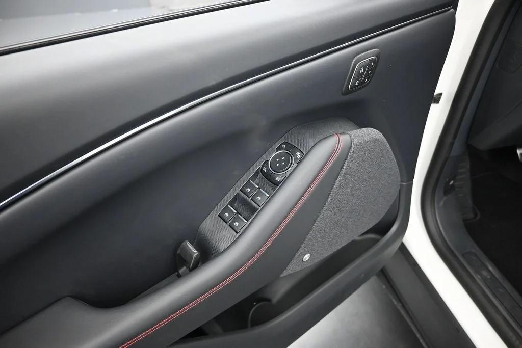 New 2026 Star White Metallic Tri-coat Ford Premium image 10