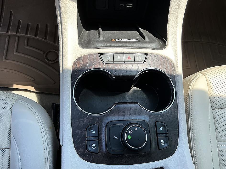 Used 2021 Summit White GMC Denali image 20