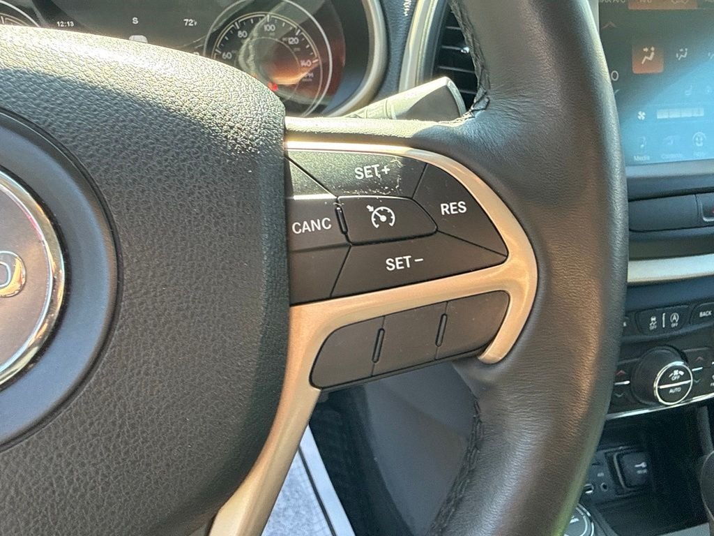 Used 2016 White Jeep Limited image 27