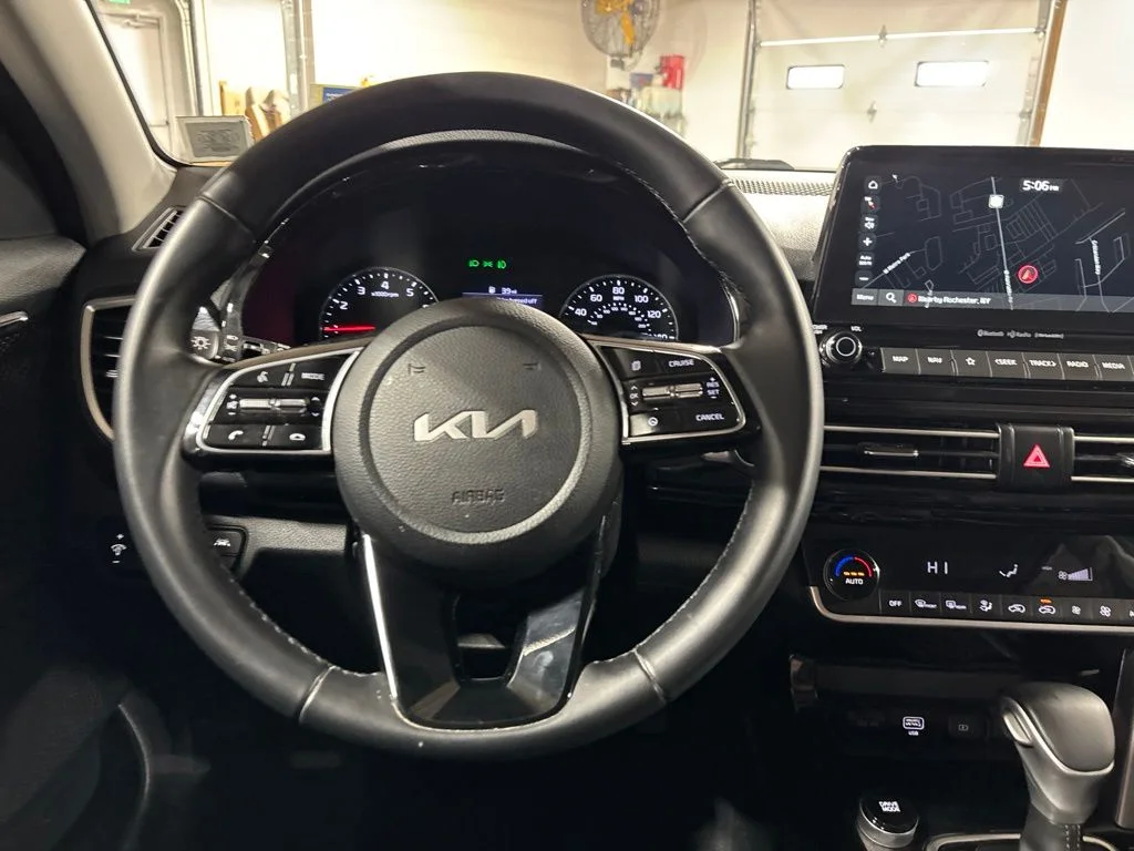 Used 2023 Blue Kia EX image 11