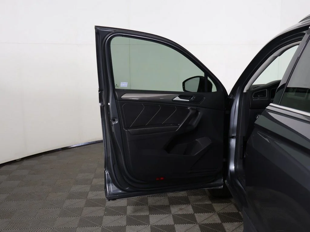 Used 2023 Gray Volkswagen 2.0T SE image 21