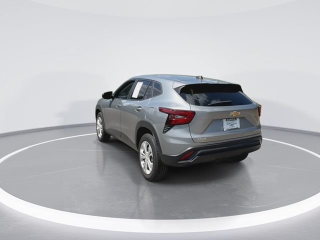 Used 2024 Gray Chevrolet LS image 9
