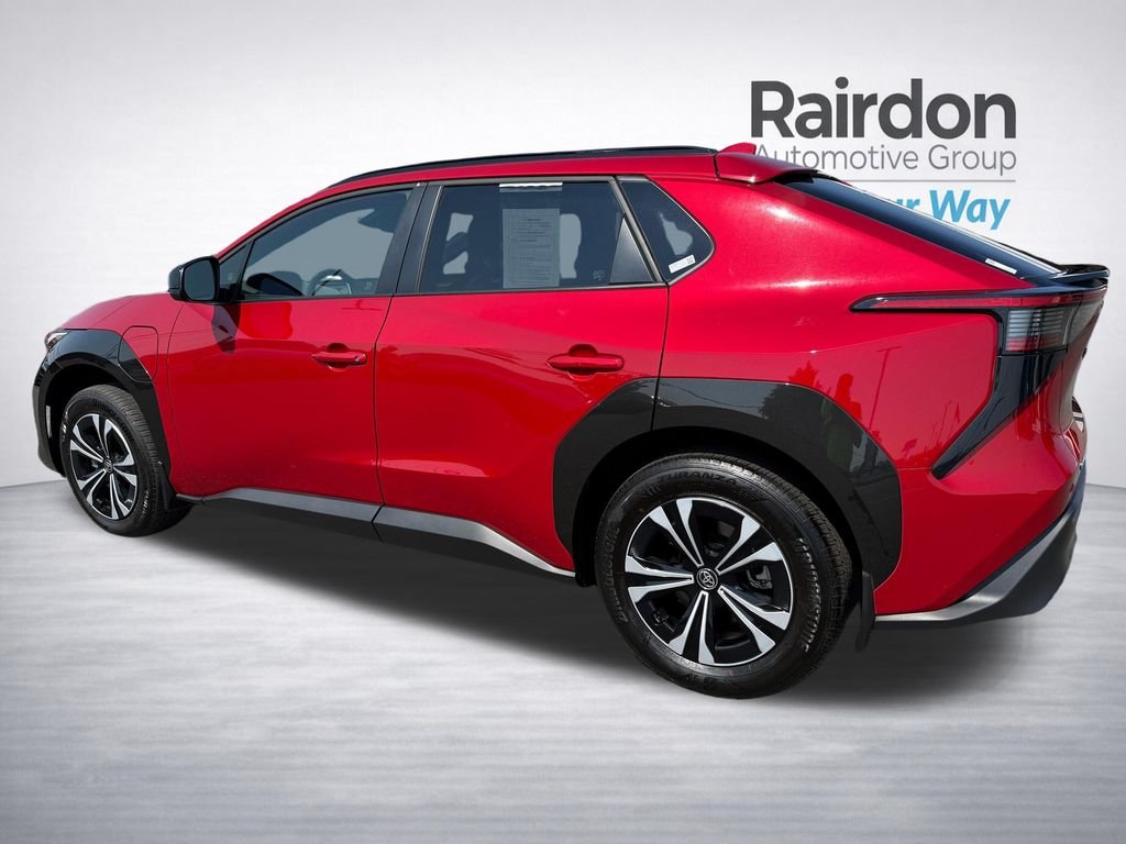 Used 2024 Red Toyota XLE image 5