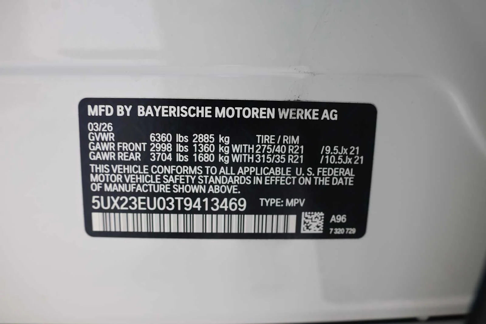 Certified Used 2026 Mineral White Metallic BMW xDrive40i image 29