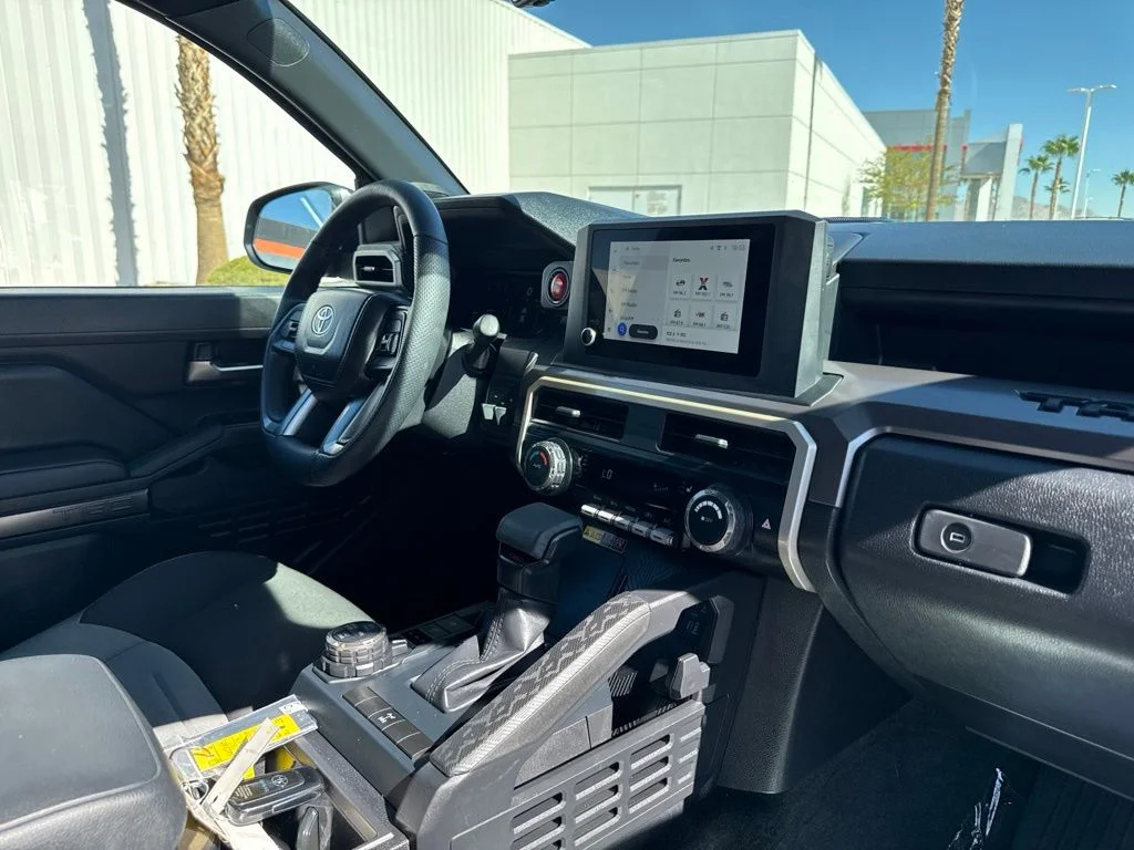 Certified Used 2025  Toyota TRD Off-Road image 23