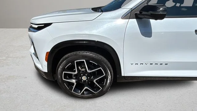 Used 2026 White Chevrolet High Country image 43