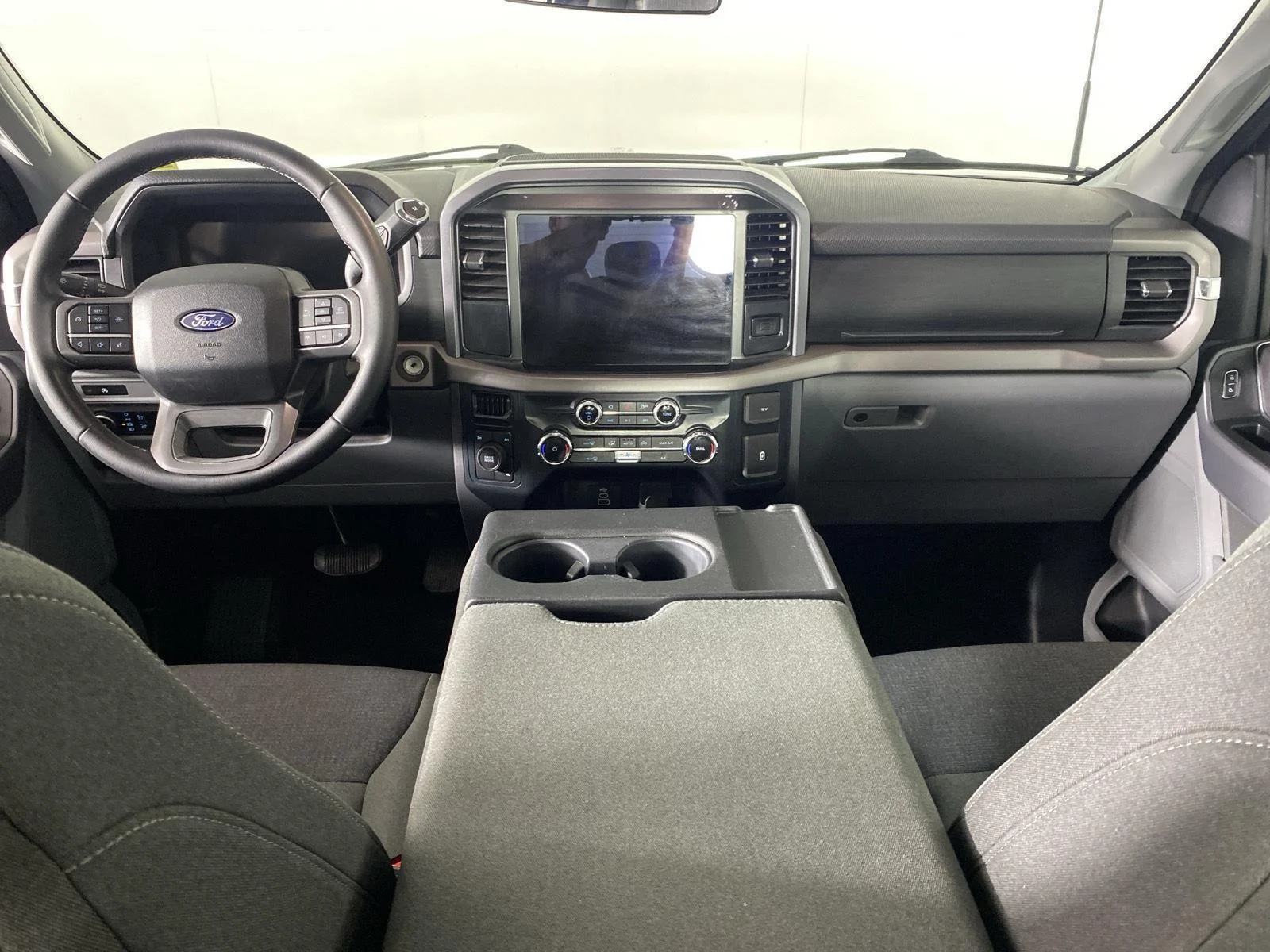 Used 2025 Atlas Blue Ford XLT image 23