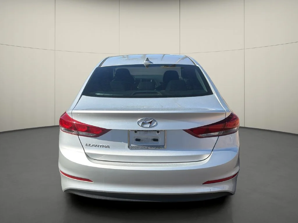 Used 2018 Silver Hyundai SEL image 6