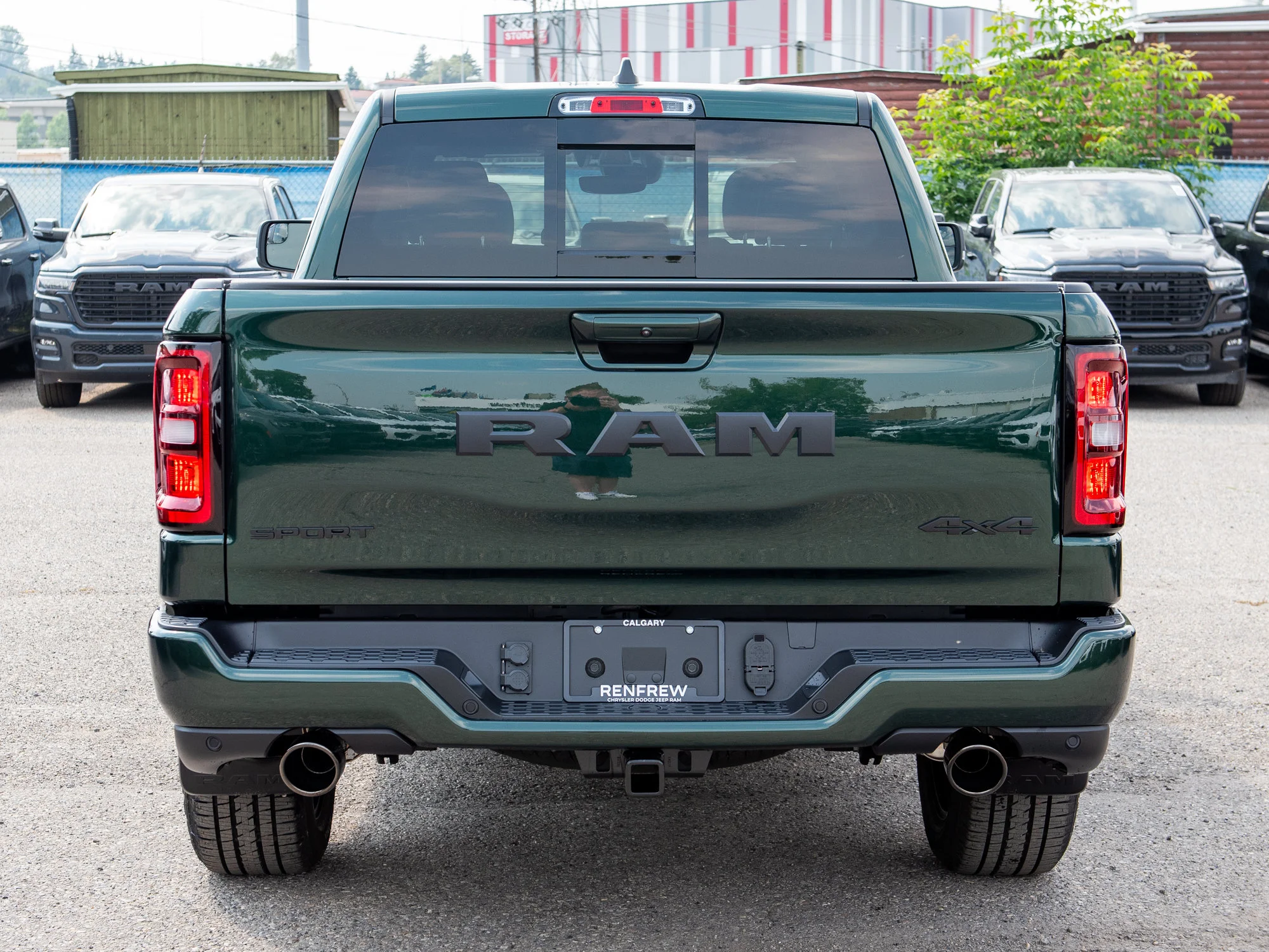 New 2026 Green RAM Sport* Crew Cab 4x4, Panoramic Sunroof, Nav, Heated Seats/Wheel, Alpine Audio image 4