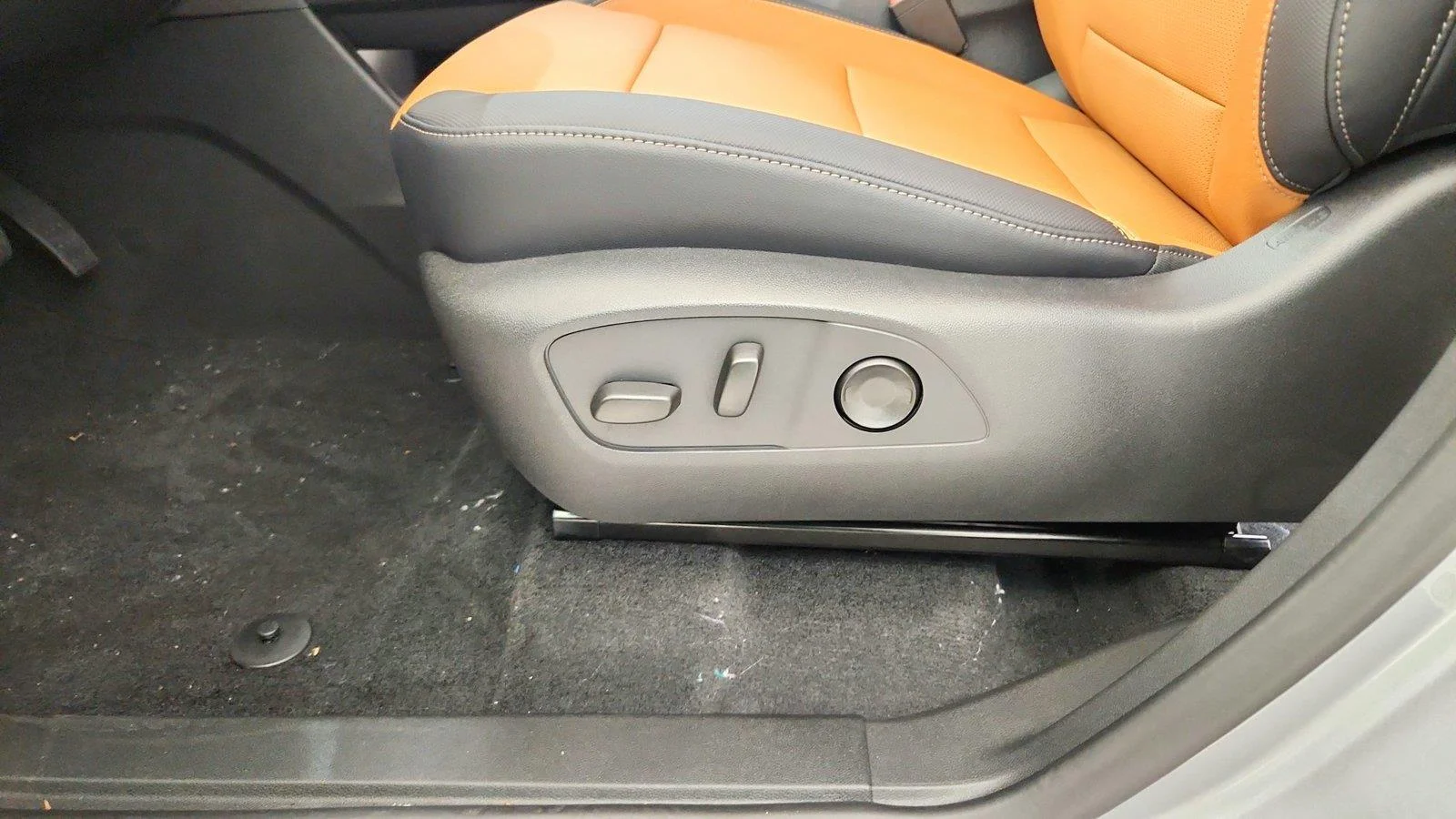 2027 Chevrolet Traverse Z71 - Photo 15