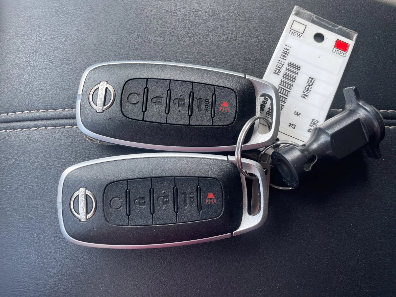 Used 2025 Red Nissan SV image 29