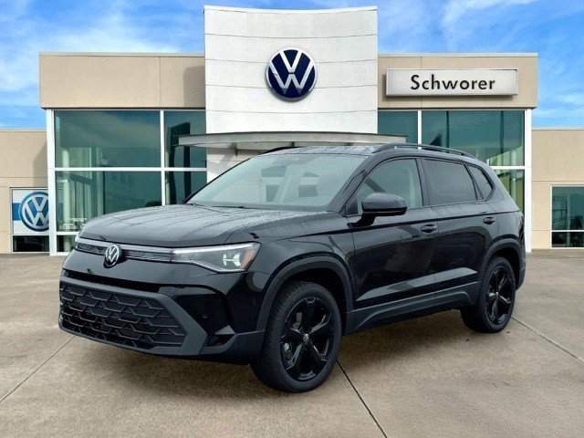 New 2026 Deep Black Pearl Volkswagen SE Black 4Motion image 2