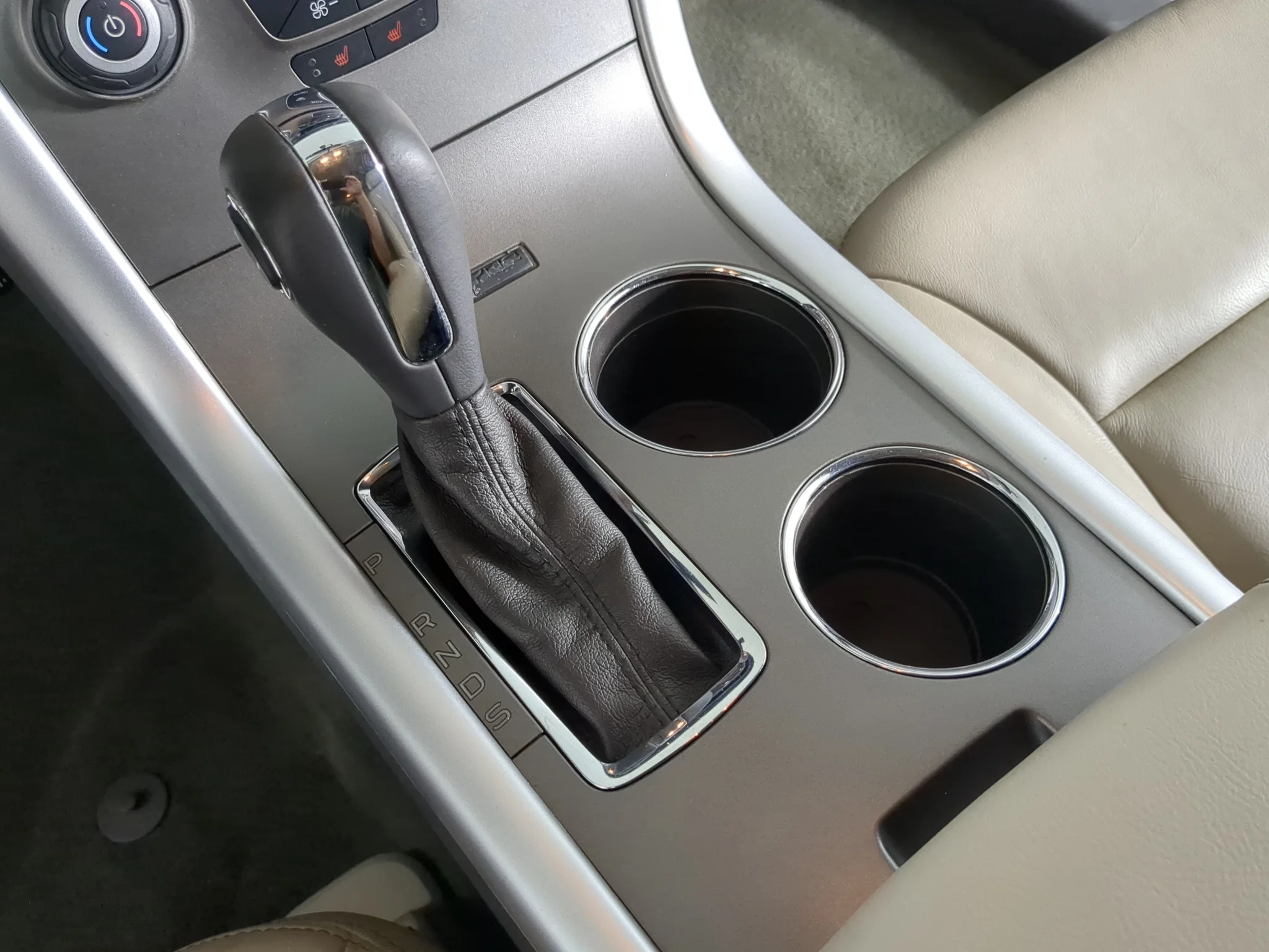 Used 2013 Green Ford SEL image 25