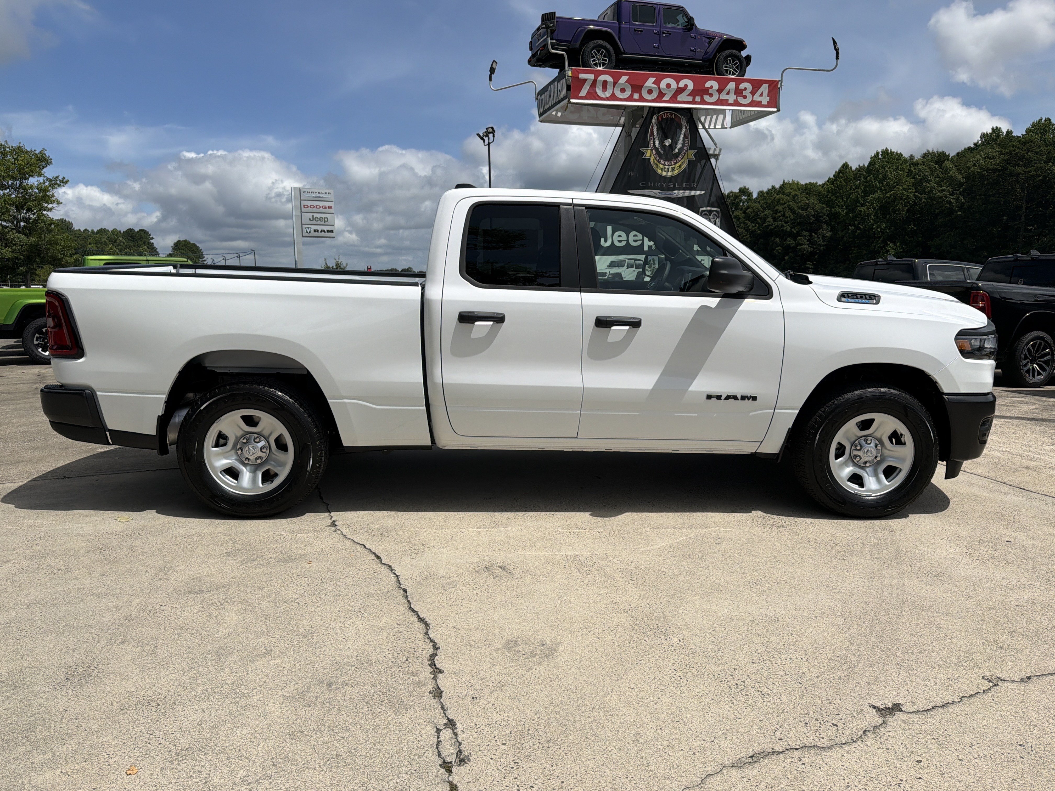 New 2026 Bright White Clearcoat RAM Tradesman image 8