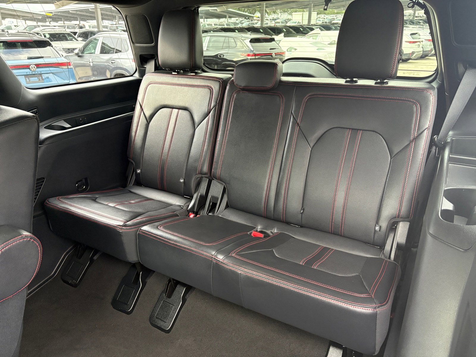 Used 2023 Dark Matter Metallic Ford Limited image 22