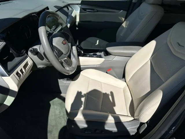Used 2024 Green Cadillac Premium Luxury image 21