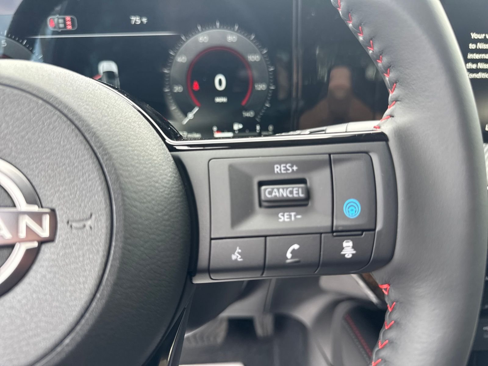 New 2026 Nissan Kicks SR 4D Sport Utility