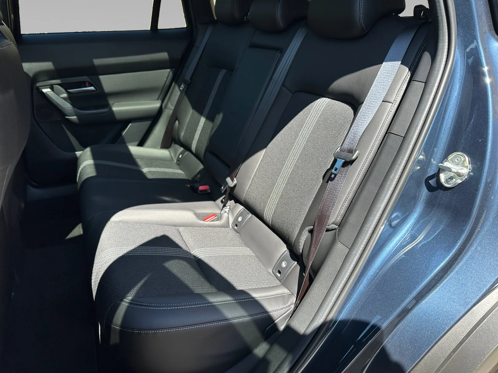 2025 Mazda CX-50 Premium - Photo 16