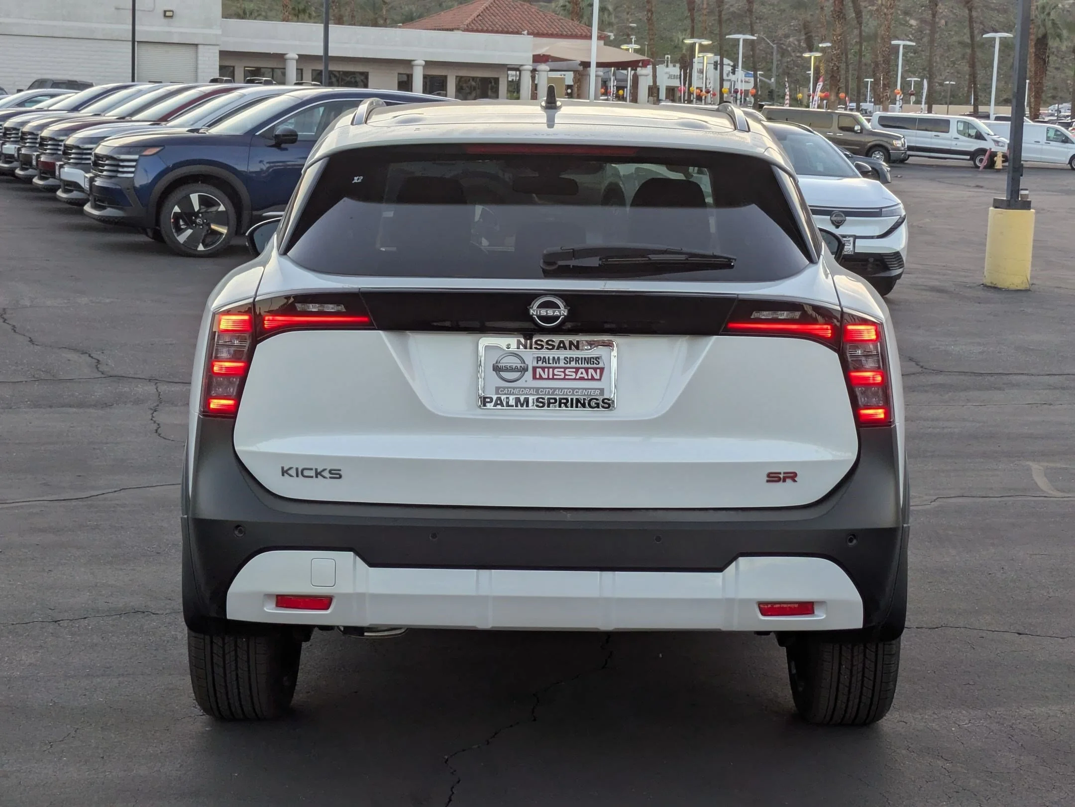 New 2026 Aspen White Tricoat Nissan SR image 4