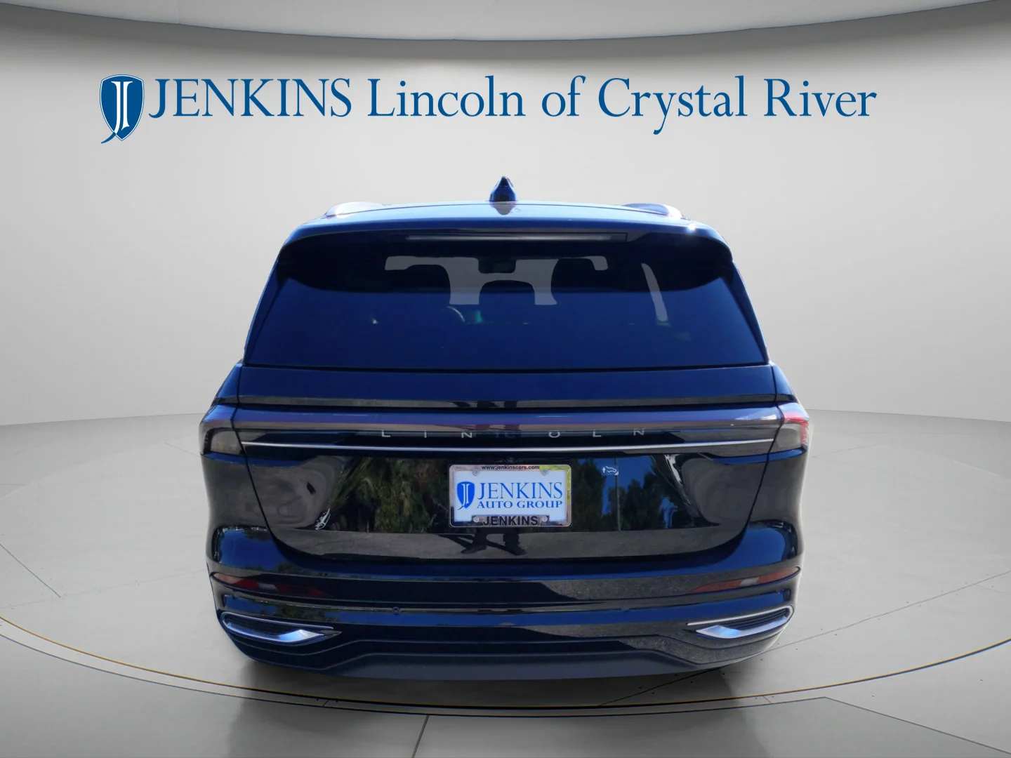 Used 2024 Infinite Black Metallic Clearcoat Lincoln Reserve image 3