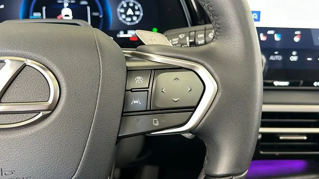 Certified Used 2025 Eminent White Pearl Lexus 350h Luxury image 48