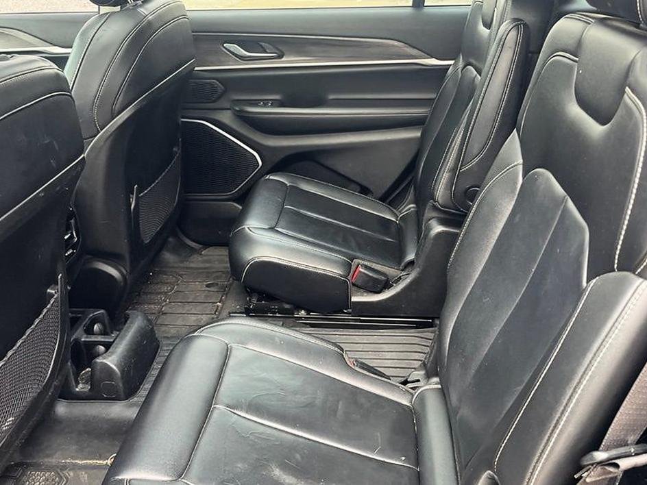 Used 2022 Black Jeep Limited image 10