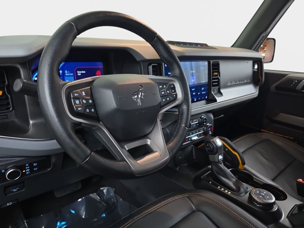 Used 2023 Cactus Gray Ford Badlands image 18