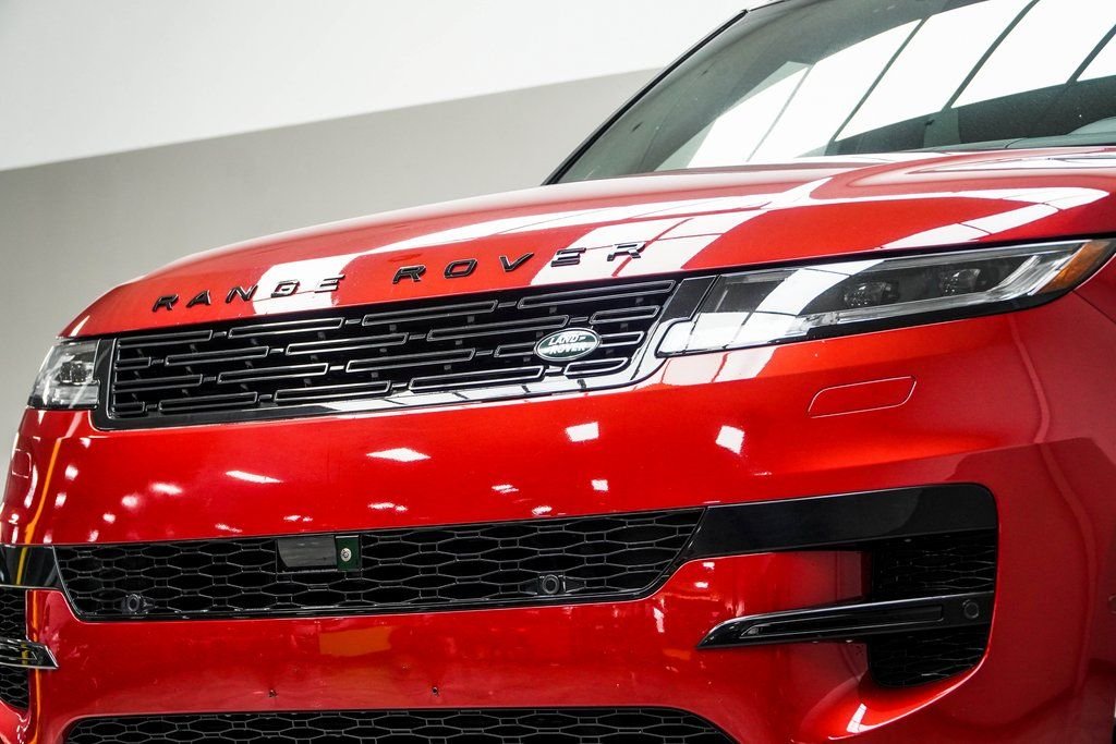 Used 2025 Red Land Rover SE image 2