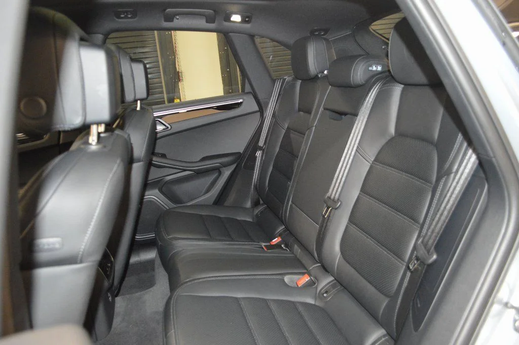 Used 2025 Silver Porsche  image 35