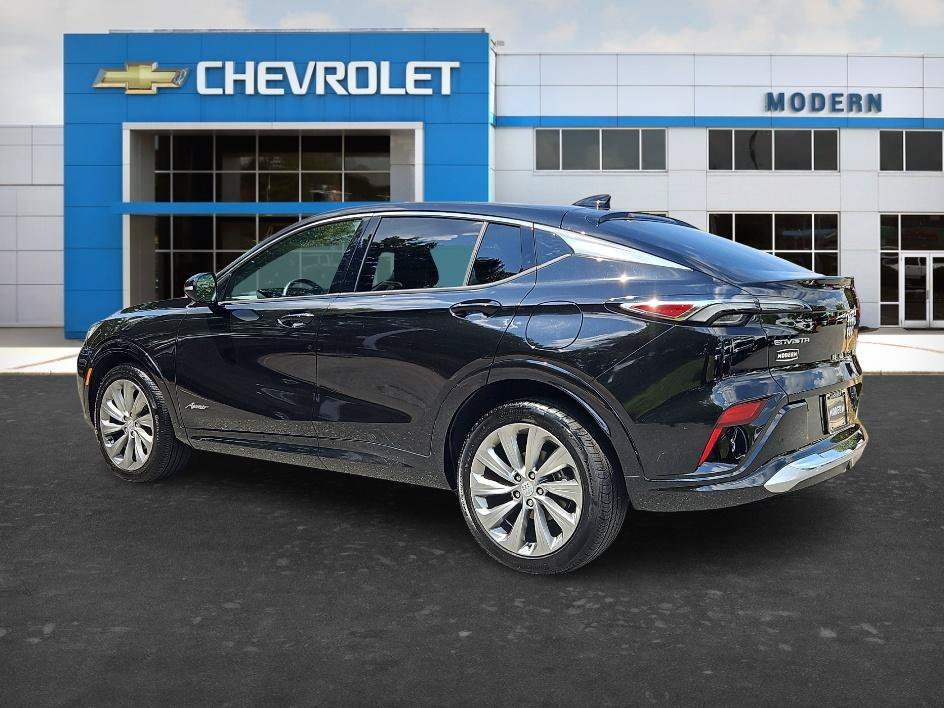 Used 2025 Ebony Twilight Metallic Buick Avenir image 3