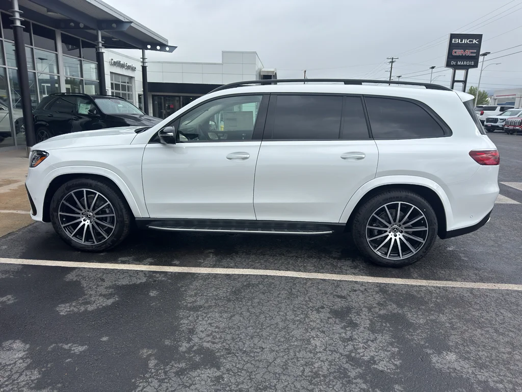 2026 Mercedes-Benz GLS GLS 580 4MATIC's photo