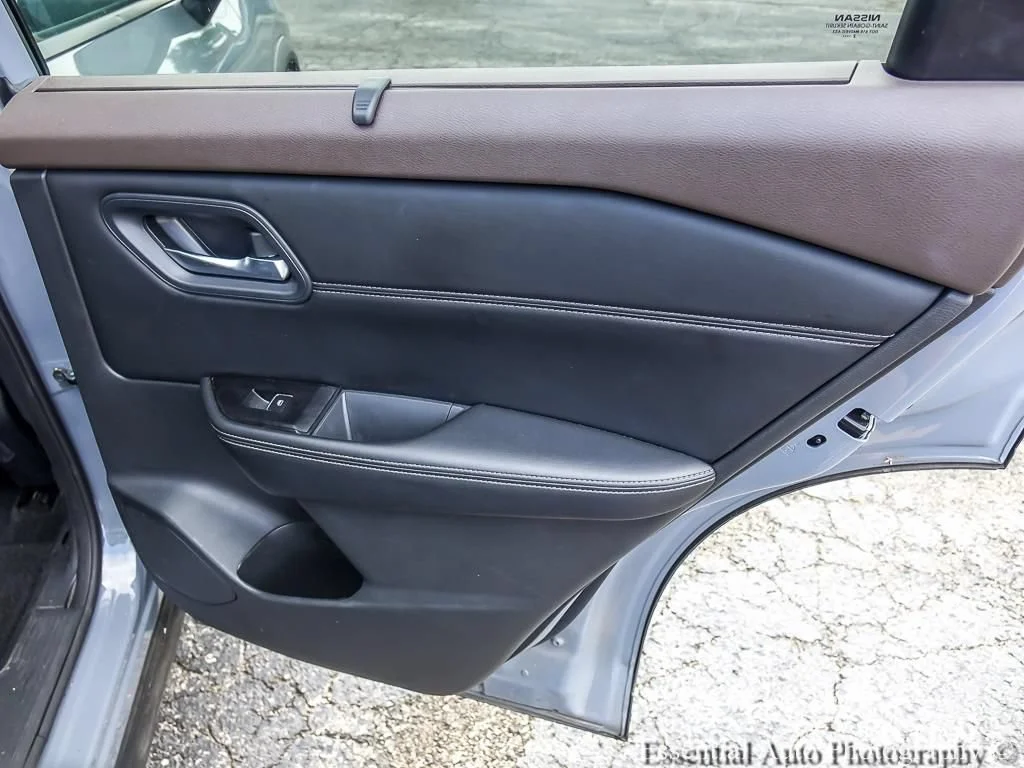 Used 2023 Gray Nissan SL FWD image 26