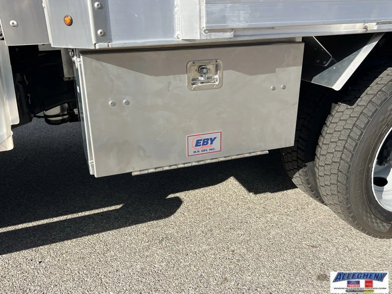 2025 Ford F-550 Super Duty Chassis Cab XL - Photo 12