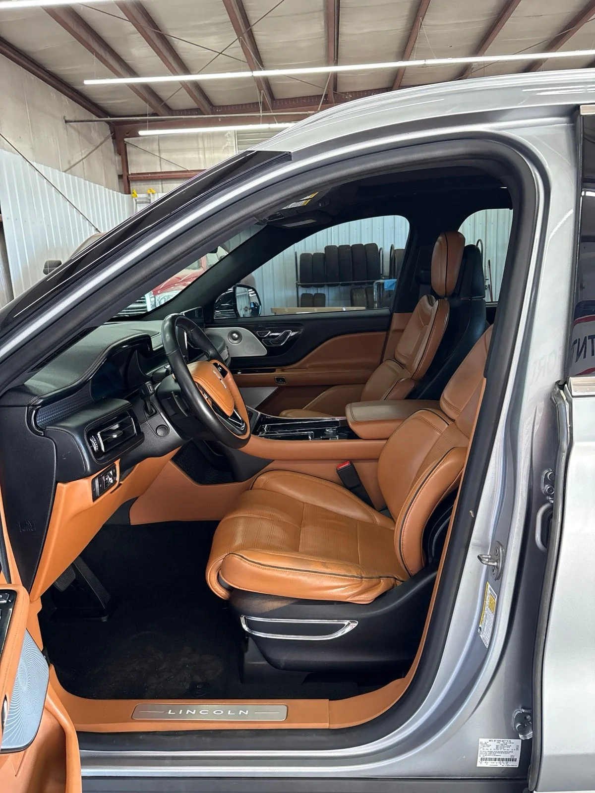 Used 2020 Radiance Metallic Lincoln Black Label image 9