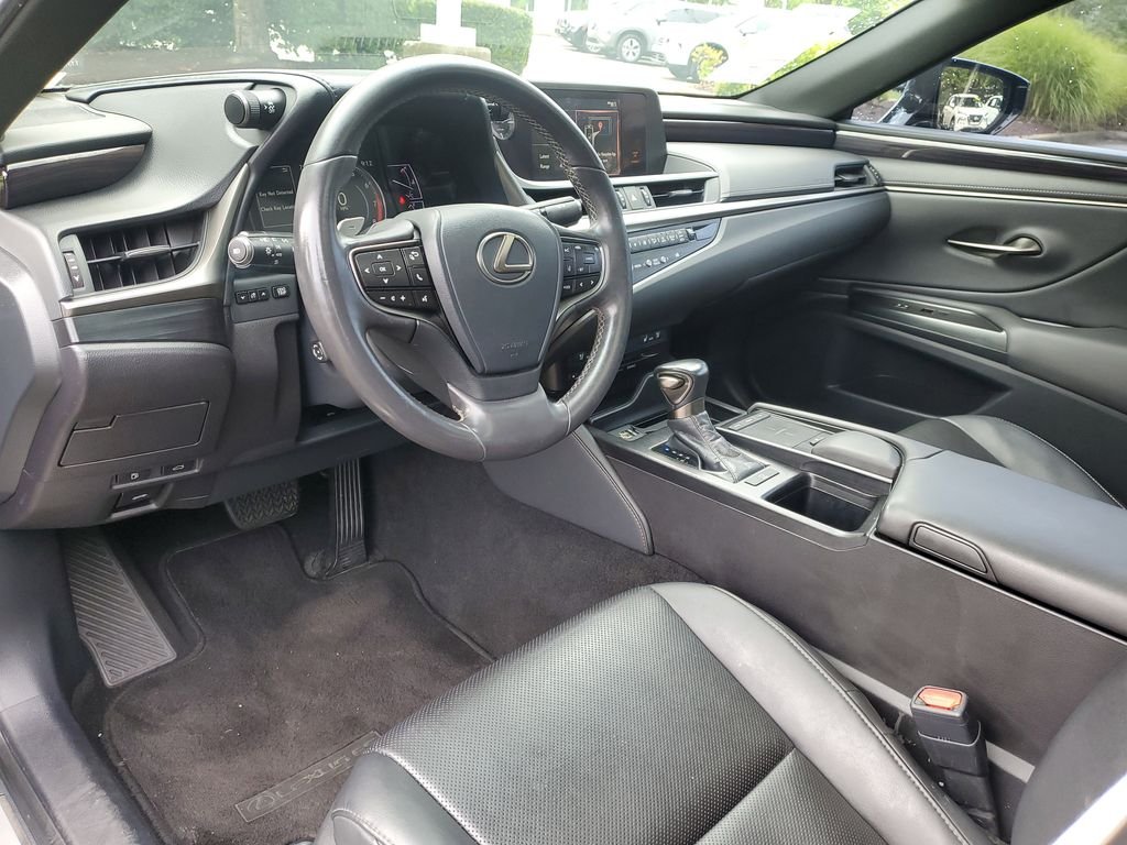 Used 2020 Black Lexus 350 image 18
