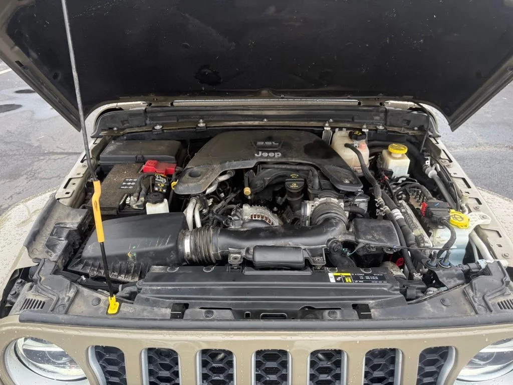 Certified Used 2020 Green Jeep Overland image 71