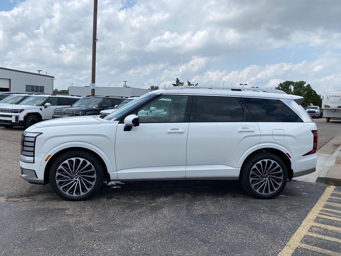 New 2026 Creamy White Pearl Hyundai Calligraphy AWD image 2